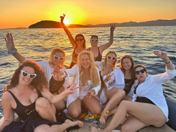 Private Sunset Boat Tour With Music and Wine - Contact Information