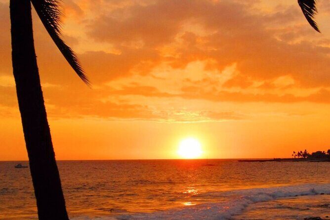 Private Sunset Cruise in Kona - The Setting: Big Islands Coastal Charm