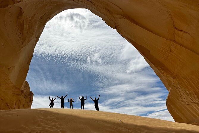 Private Sunset Guided Tour to Great Chamber by Four-Wheel Drive - Booking Information