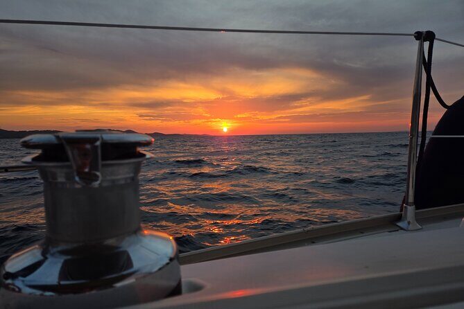 Private Sunset Sailing Tour - Exploring the Itinerary in Detail