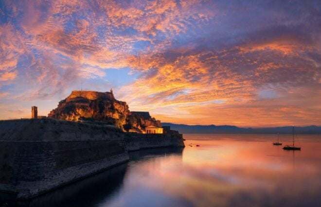 Private Sunset Tour Around Corfu Town With Georgia Boat - Boat Specifications