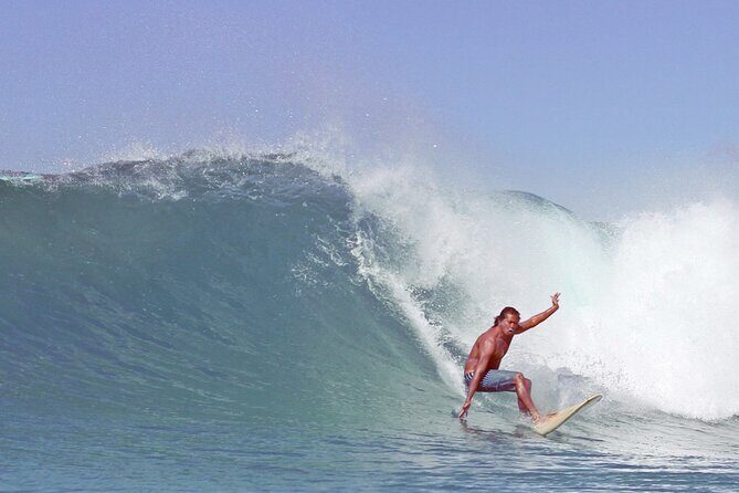 Private Surf Lesson with Transportation in Honolulu, Hawaii - An In-Depth Look at the Experience