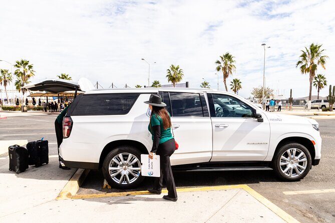 Private SUV Round-Trip from Airport to Cabo San Lucas Pacific - The Value of This Service