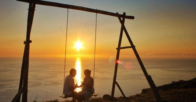Private Swing Special place w/ Wine and Fruits 4x4 jipe tour - Good To Know