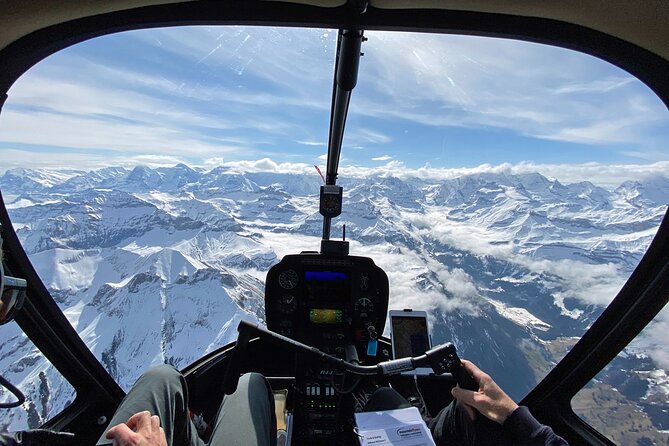 Private Swiss Alps Helicopter Tour Over Snow Covered Mountain Peaks and Glaciers - Positive Feedback on Experience