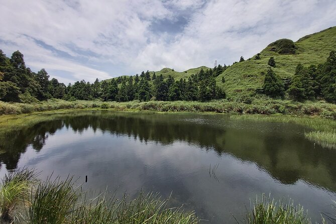 Private Taipei Yangmingshan Half-Day Hiking Tour - Hiking Difficulty Level