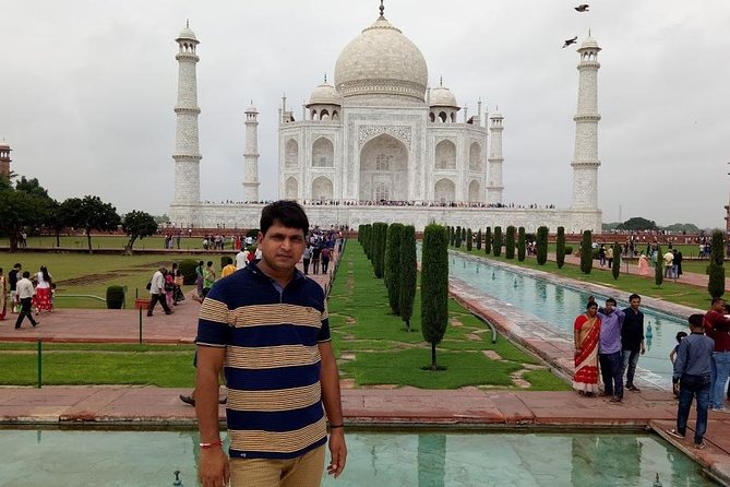 Private Taj Mahal Agra Day Tour by Car From Delhi - Itinerary Details