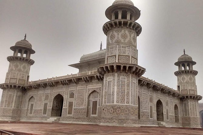 Private Taj Mahal Agra Day Tour From Delhi by Car With Guide - Reviews Overview