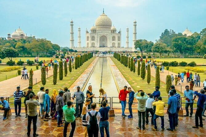 Private Taj Mahal Tour from Delhi by Gatimaan Express - FAQ