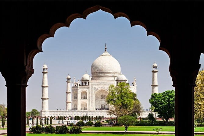 Private Taj Mahal Tour from Delhi by Gatimaan Express - Visiting the Taj Mahal: The Crown Jewel