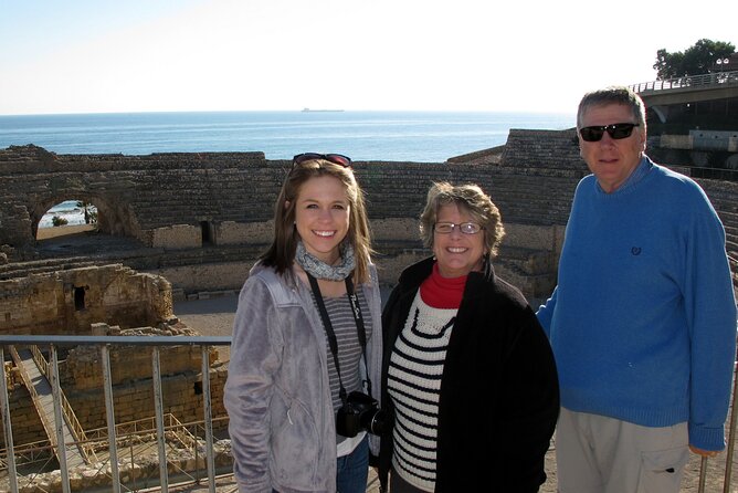 Private Tarragona Tour With 2 Guides and Tarragona Cruise Pickup - Meeting and Pickup