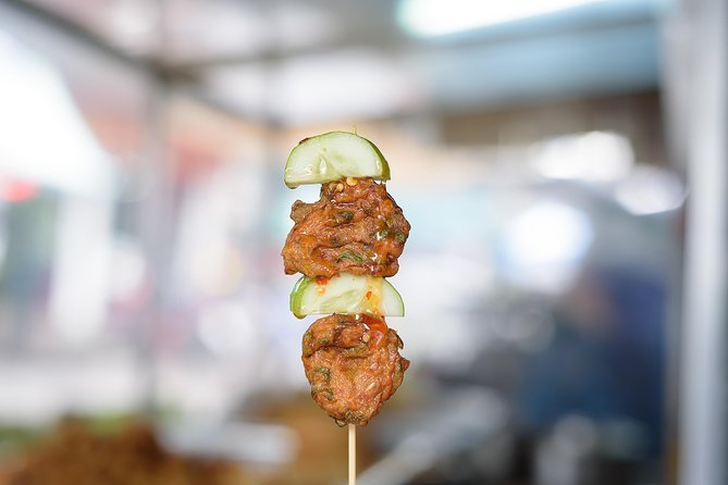 Private Tastes & Temples Along the Chao Phraya - Indulging in Authentic Thai Flavors