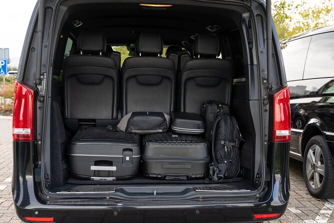 Private Taxi Schiphol Amsterdam Airport AMS - Convenient Transportation Option