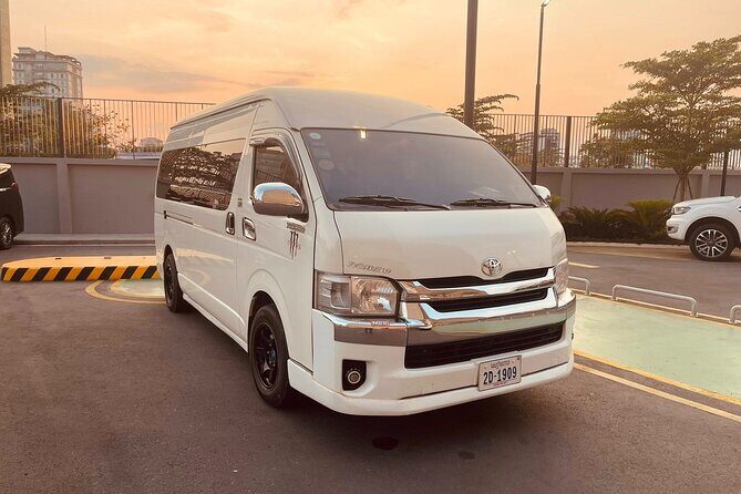 Private Taxi Siem Reap to Phnom Penh-English Speaking Driver - Real-World Insights from Reviews