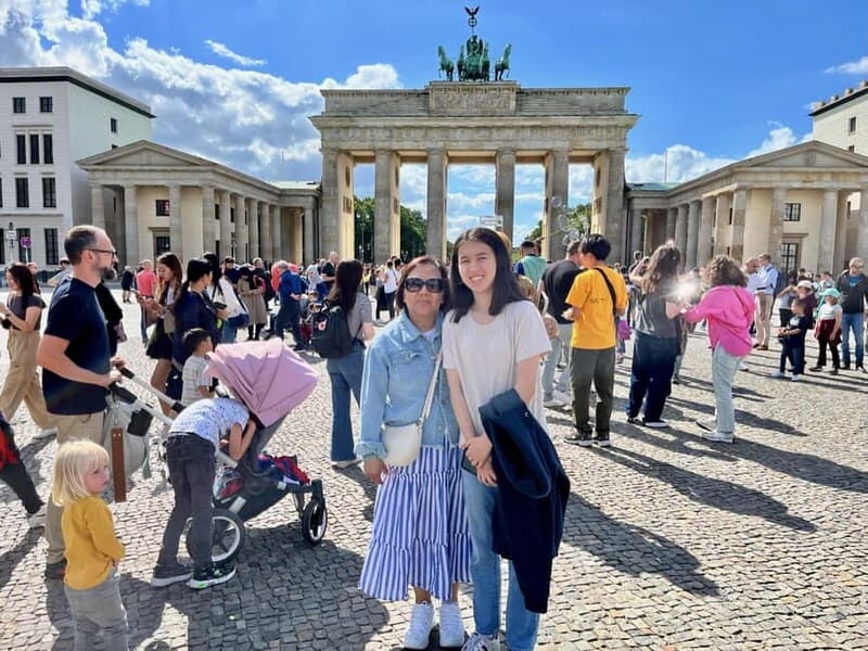 Private Taxi Tour through Berlin East and West and Kiez 4-6h - Exploring Berlin’s Layout and Significance