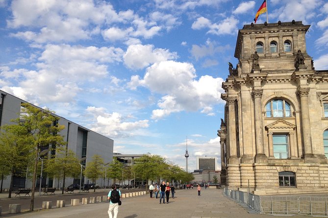 Private Taxi Tour Through Berlin East and West and Neighborhood Approx. 3-4 Hours - Inclusions and Refund Policy