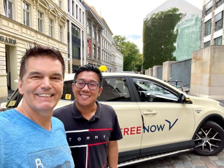 Private Taxi Tour Through Berlin Extended & Relaxed Ca 5-6h - Pickup and Accessibility