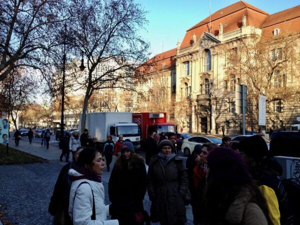 Private Taxi Tour Through East and West Berlin and the Neighborhoods for About 3-4 Hours - Tips for Travelers