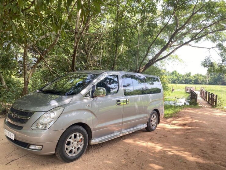 Private Taxi Transfer From Bangkok to Siem Reap - Service Description