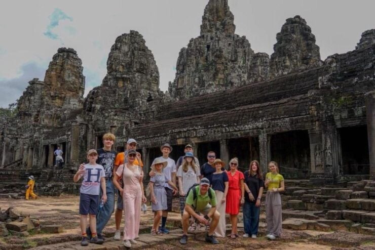Private Taxi Transfer From Phnom Penh to Ho Chi Minh - Transport Service Details