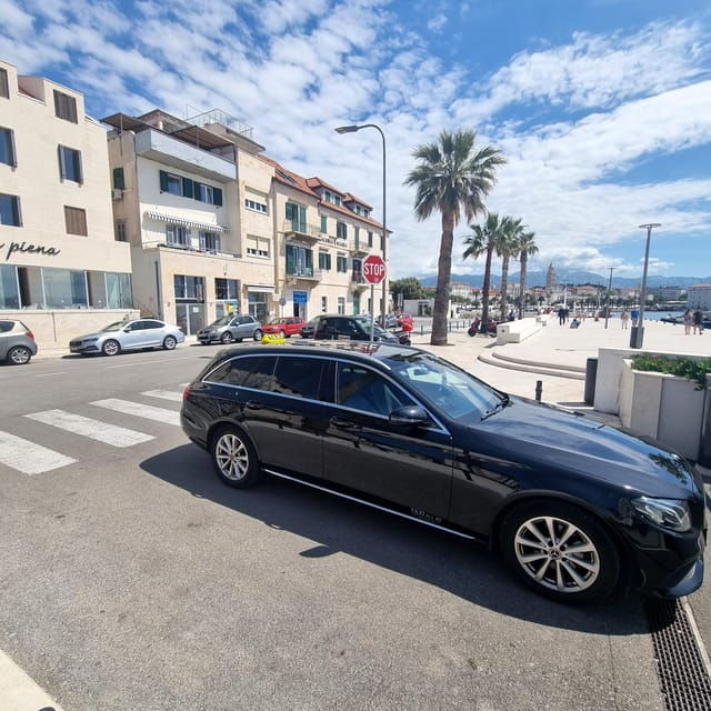 Private Taxi Transfer From Split Airport to Split City Area - Vehicle and Amenities