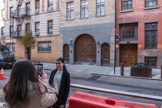 Private Taylor Swift Hotspots Walking Tour - Good To Know