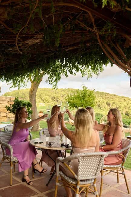 Private Tbilisi Tour & Chateau Mukhrani Wine Tasting & Lunch - Exploring Tbilisi’s Old Town