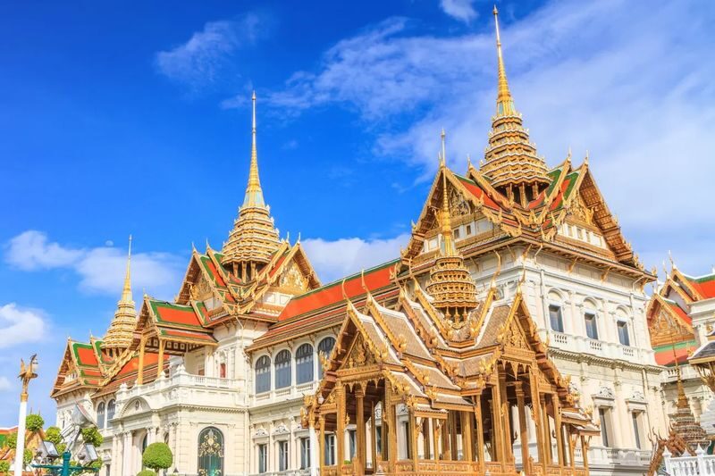 Private Temple Tour: Grand Palace, Wat Arun, Wat Pak Nam(Big Buddha) - The Grand Palace and Wat Phra Kaew in the morning