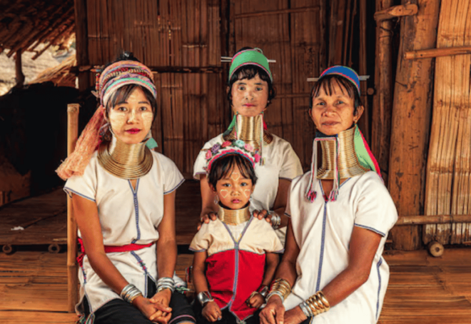 Private to Chiangrai: Karen Village,White Temple,Blue Temple - Cultural Experiences