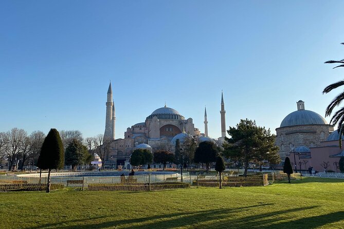 Private: Topkapi Palace, St. Sophia, Blue Mosque, Grand Bazaar, Hipodromme - Hippodrome: Step Into Istanbuls Ancient Sporting Arena