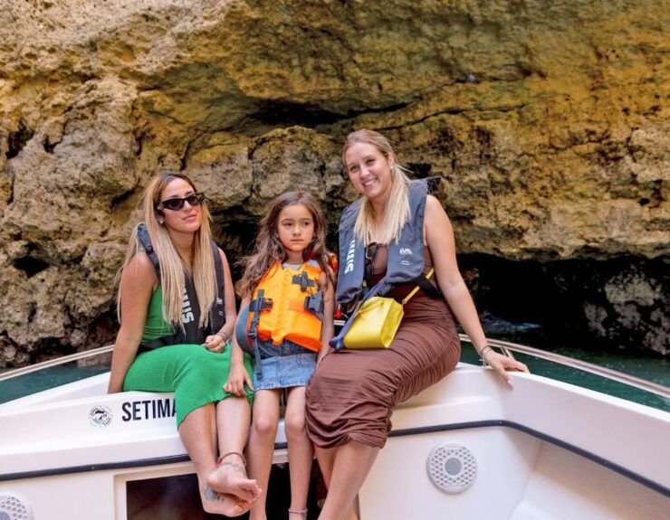 Private Tour 1h30 I Benagil´S Best Caves - Armação De Pêra - Tour Details