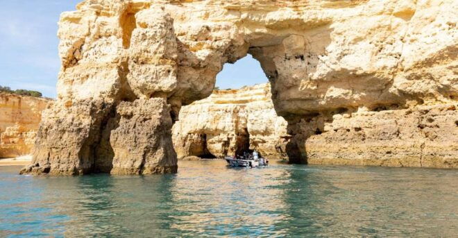 Private Tour 1h30 I Benagil´S Best Caves - Armação De Pêra - Tour Experience