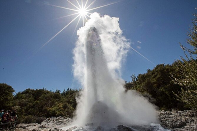 Private Tour [2 Days]: Auckland to Waitomo Caves, Rotorua, Te Puia & Wai-O-Tapu - What to Bring for the Tour