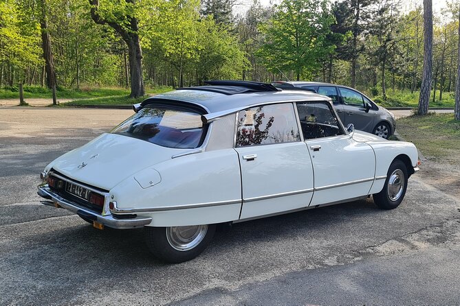 Private Tour 2 Hours Paris Citroën DS Oldtimer - Emily in Paris - Contact Information