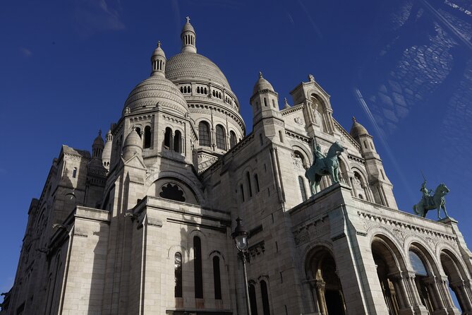 Private Tour 2CV Paris Secret 2H With Champagne - Highlights of the 2CV Paris Secret Tour