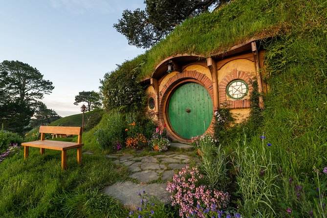 Private Tour [3 Days]: Hobbiton, Waitomo Twin Caves & Te Puia - Common Questions