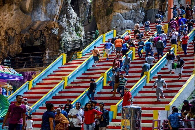 Private Tour: 3 in 1 Day Trip to Batu Caves, Bukit Melawati & Fireflies - Exploring the Itinerary in Detail