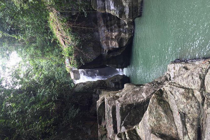 Private tour 4 days 3 nights Komodo on boat, waterfall and Rangko cave - The Sum Up