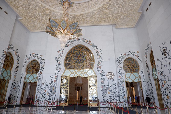 Private Tour - Abu Dhabi Full Day Trip From Dubai - Optional Yas Island Exploration