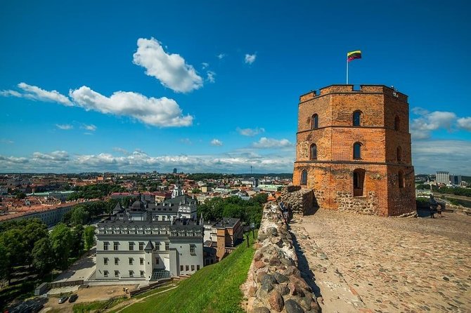 Private Tour: All-Highlights of the Vilnius Old Town - Meeting and Pickup