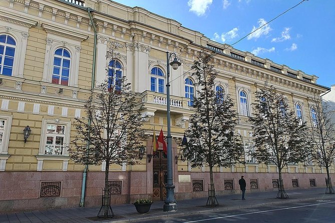 Private Tour: All-Highlights of the Vilnius Old Town - Operator Information