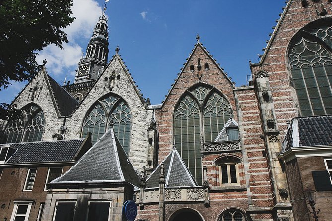 Private Tour: Amsterdam Red Light District and Food Tour With Expert Guide - Tasting the Best Local Dishes on the Food Tour