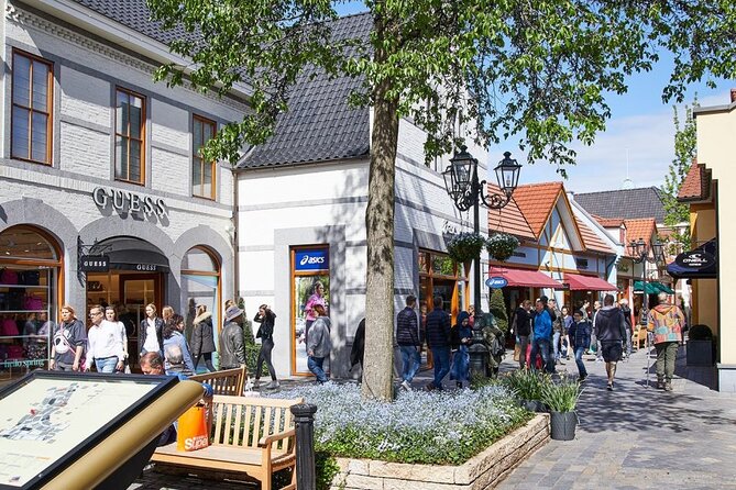 Private Tour Amsterdam to Designer Outlet Roermond - Questions and Support