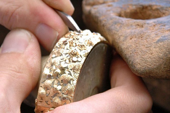 Private Tour Around Local Handcrafts - Artisan Heritage in Florence