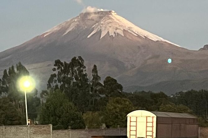 Private Tour at Cotopaxi and Quilotoa One Day Include Paint Class - Meeting and Pickup Details