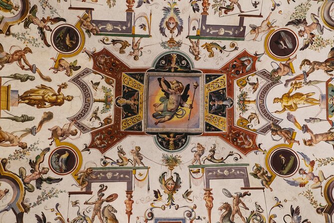 Private Tour at Uffizi Gallery With a Local Guide - Local Guide Experience