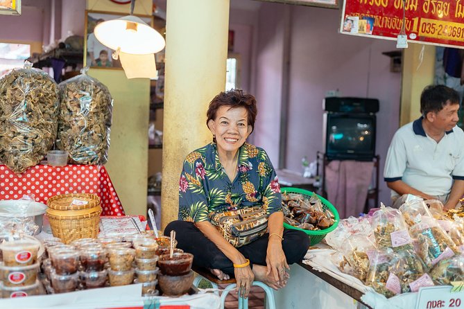 Private Tour: Bangkok by Evening With a Local Guide - Street Food Adventure at Patpong Night Market