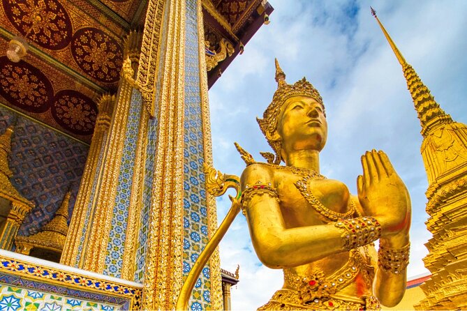 Private Tour Bangkok Temple and Thai Classic Masked Show - Booking and Pricing Information