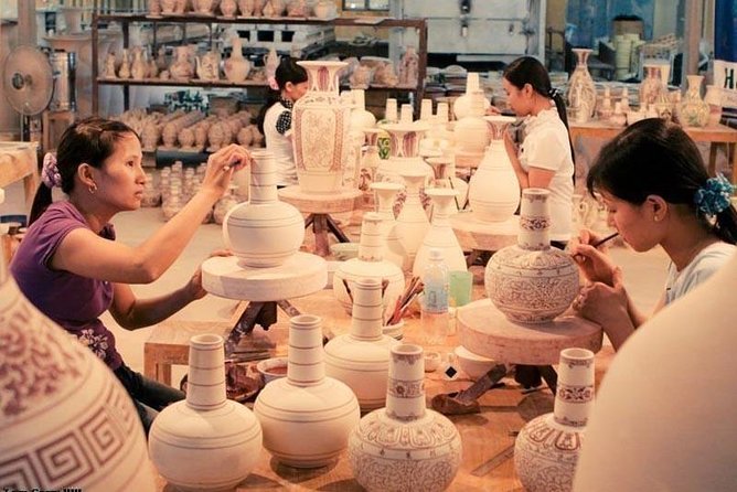 Private Tour Bat Trang Ceramic Village - Van Phuc Silk Village With Local Meals - Private Tour Details