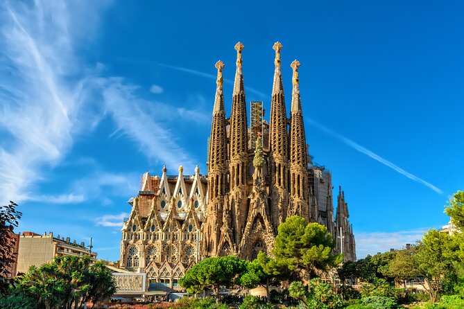 Private Tour Best of Barcelona: Sagrada Familia and Old Town - Cancellation Policy